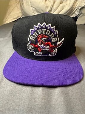 MITCHELL & NESS - Toronto Raptors Black & Purple Snapback Hat